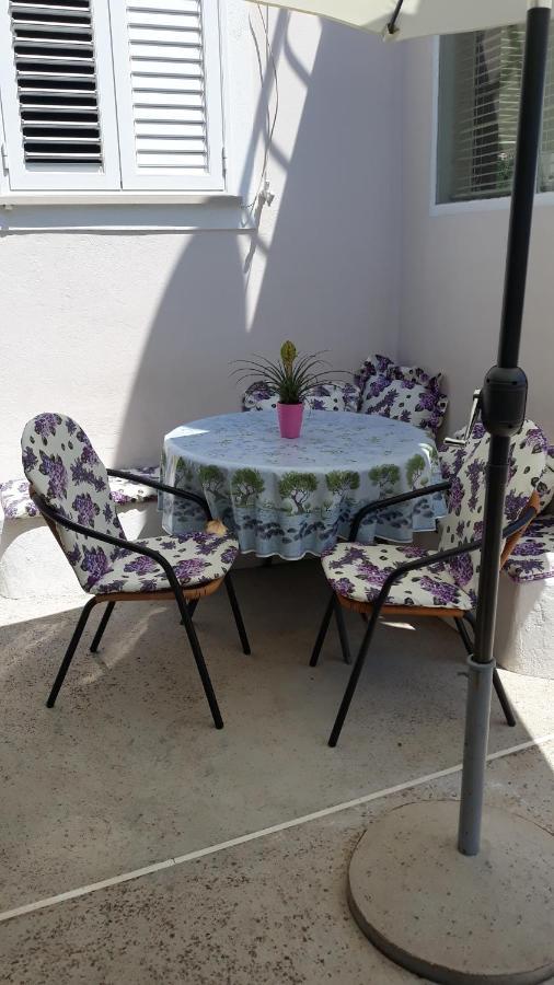 Mini apartment Petra - rooms Purple&Green with kitchen&garden Dubrovnik Buitenkant foto