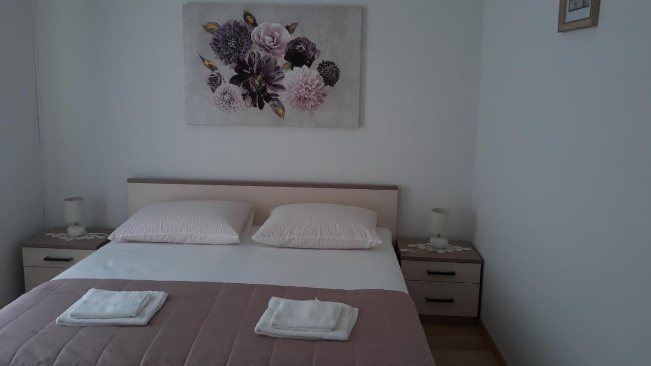 Mini apartment Petra - rooms Purple&Green with kitchen&garden Dubrovnik Buitenkant foto