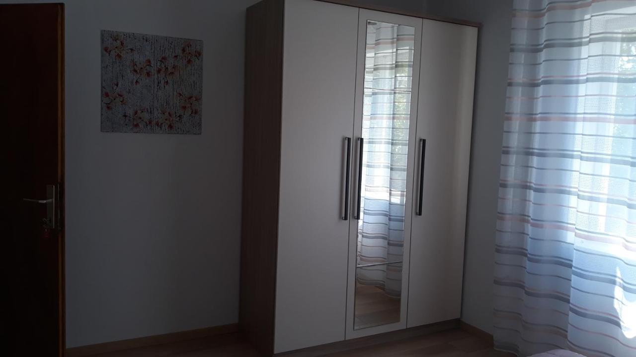 Mini apartment Petra - rooms Purple&Green with kitchen&garden Dubrovnik Buitenkant foto