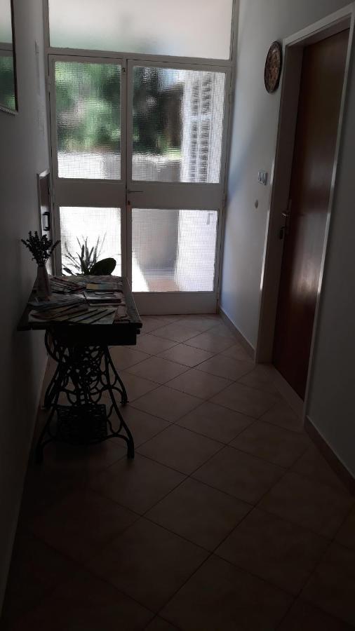 Mini apartment Petra - rooms Purple&Green with kitchen&garden Dubrovnik Buitenkant foto