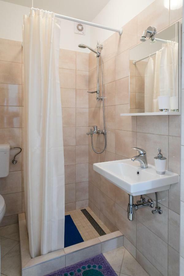 Mini apartment Petra - rooms Purple&Green with kitchen&garden Dubrovnik Buitenkant foto