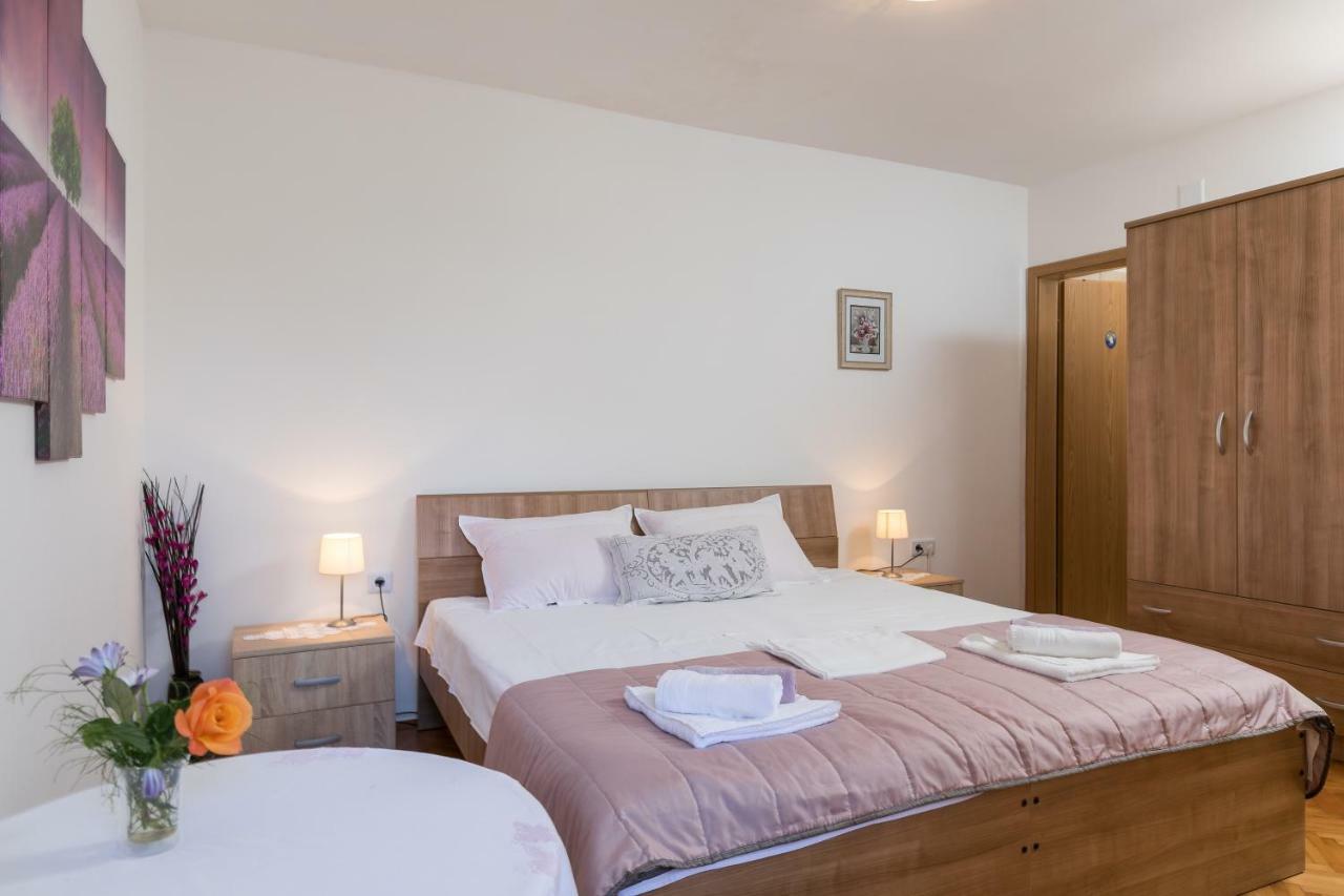 Mini apartment Petra - rooms Purple&Green with kitchen&garden Dubrovnik Buitenkant foto